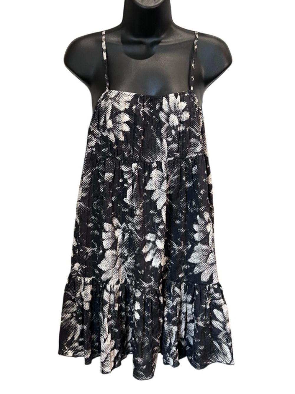 Urban Outfitters Lucia Plisse Tiered Mini Dress Black Size Small